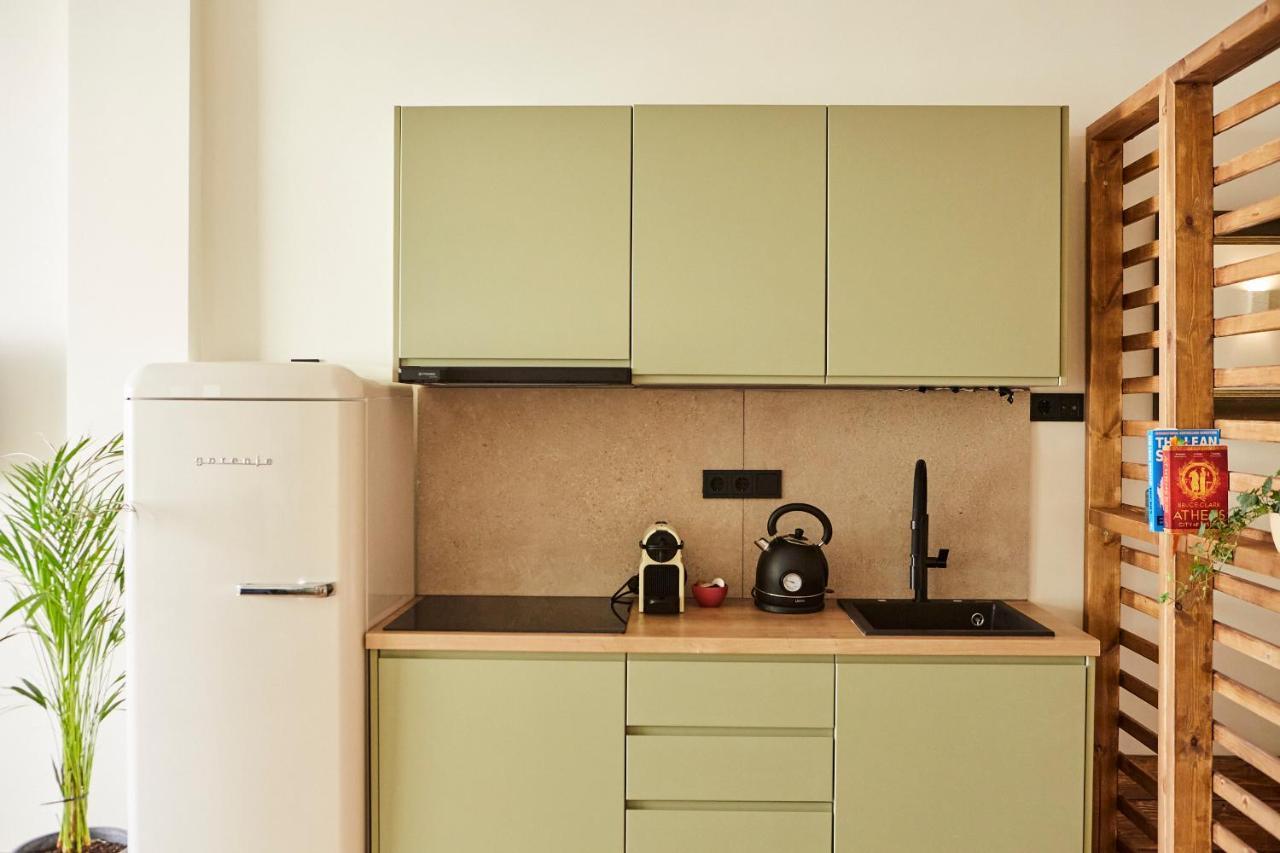Mosaics Athens Boutique Apartments ภายนอก รูปภาพ